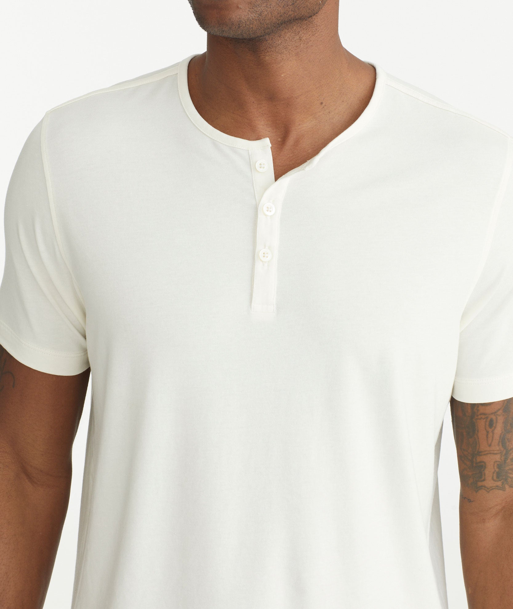 EcoSoft™ Short-Sleeve Henley Ecru | UNTUCKit Canada