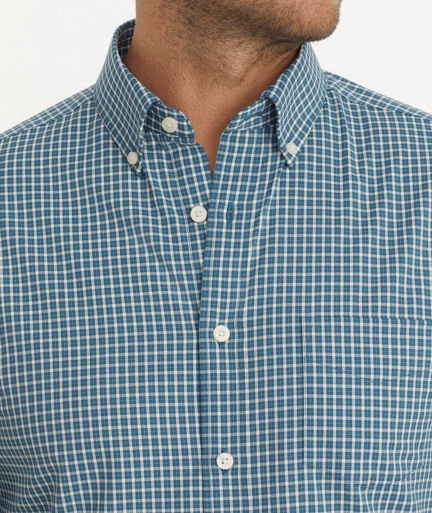 Wrinkle-Free Performance Tully Shirt